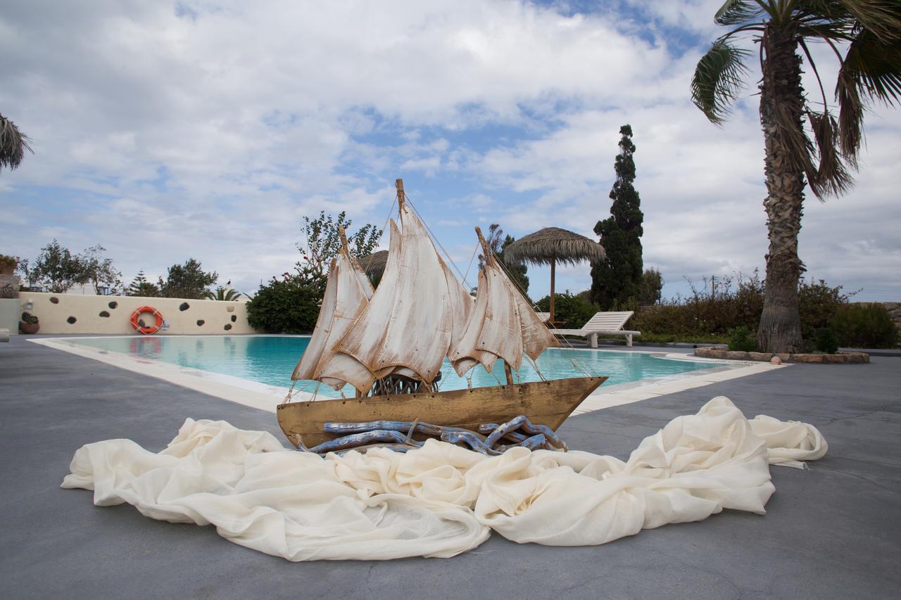 Theros Houses Santorini Kamári 외부 사진
